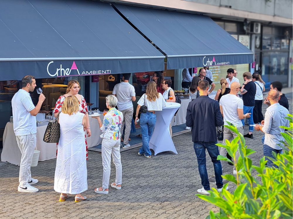 Aperitivo con i nuovi proprietari | Rossi Costruzioni